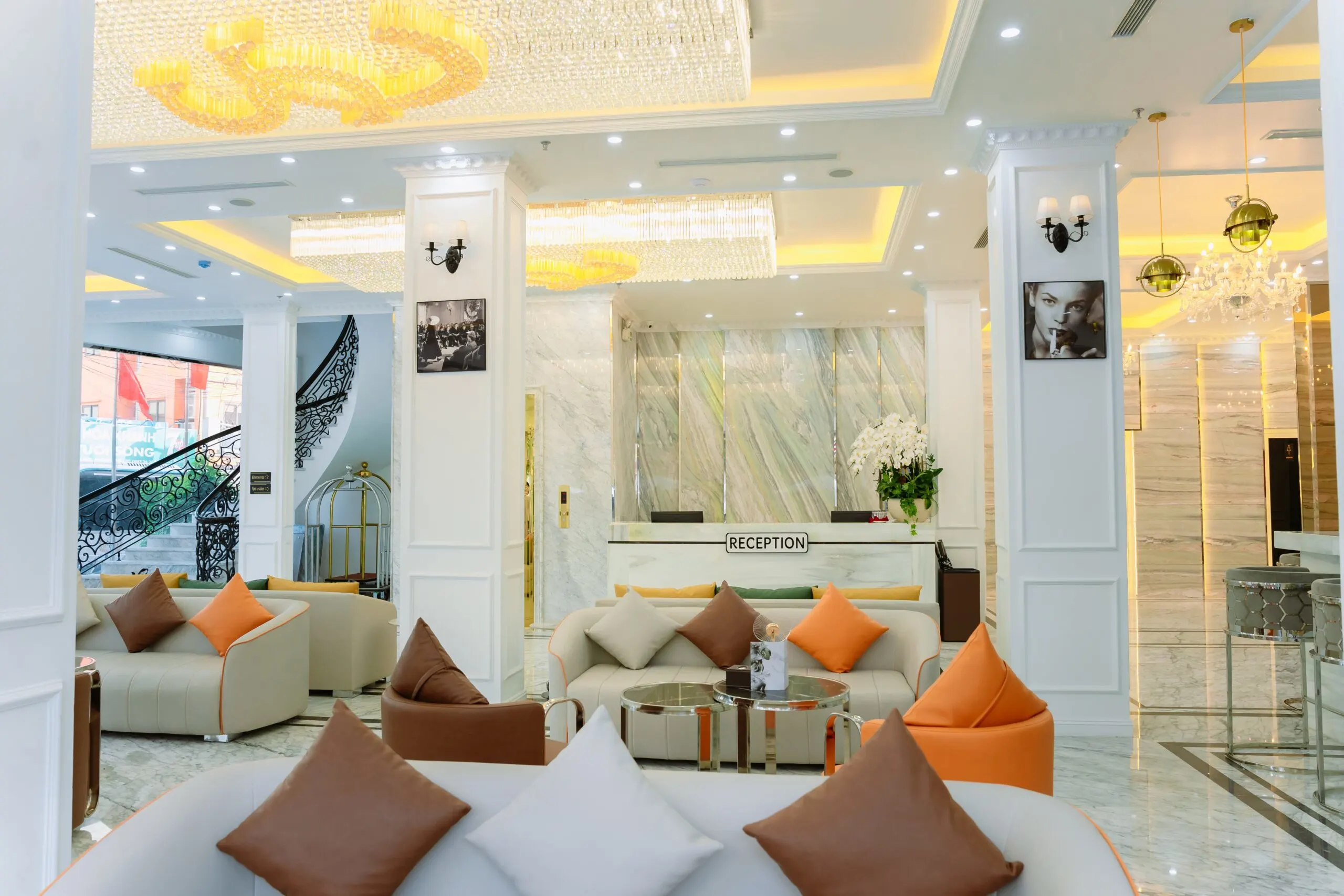 Lobby SC Luxury Hotel